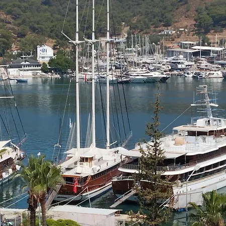 Duygu Spellbinding Sea Views 公寓式酒店 费特希耶