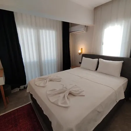 Duygu Spellbinding Sea Views Apartmanhotel 4*